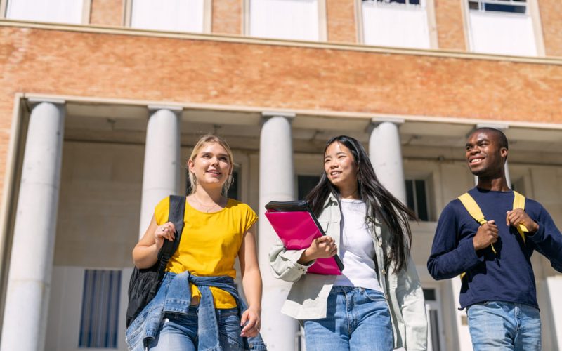 Universidad Latina impulsa la transformación digital con su carrera de Ingeniería en Sistemas